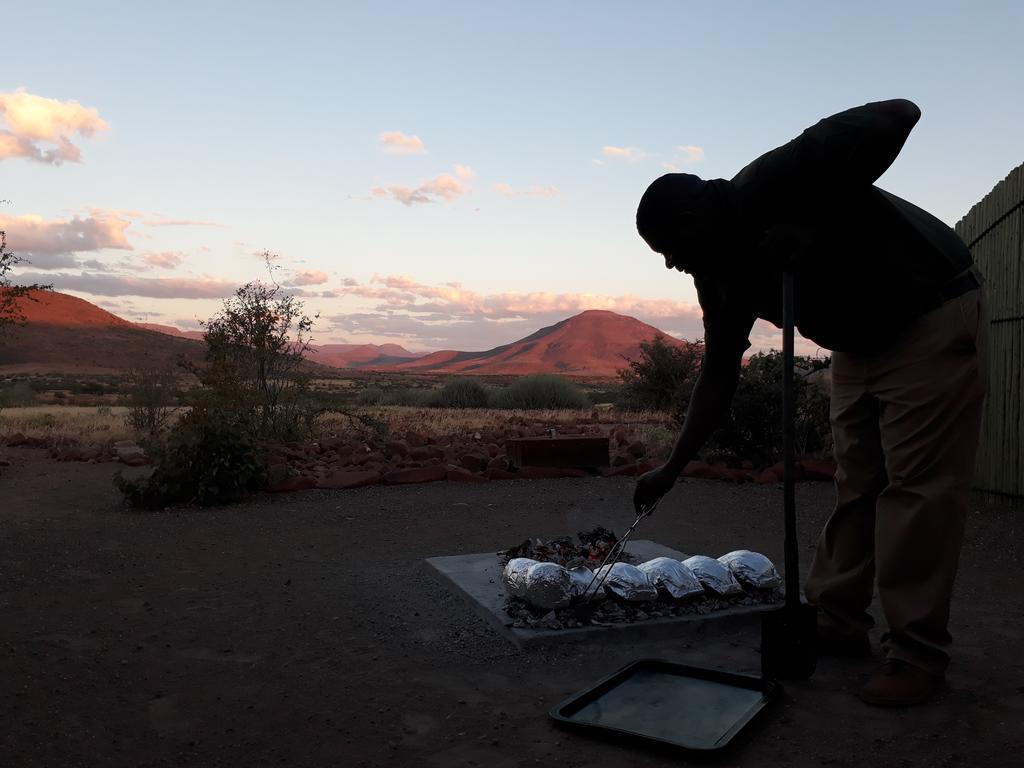 Etendeka Mountain Camp دامارالاند المظهر الخارجي الصورة